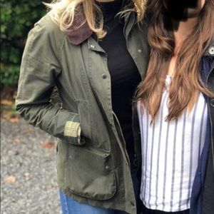 Barbour classic beadnell waxes jacket size- US 4